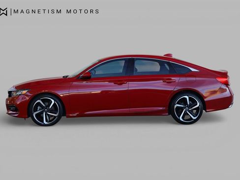 Used 2019 Honda Accord Sport image 2