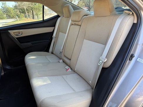 Used 2016 Toyota Corolla LE image 38