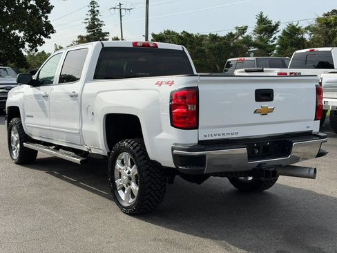 Used 2019 Chevrolet Silverado 2500 LT AWD/4WD image 7