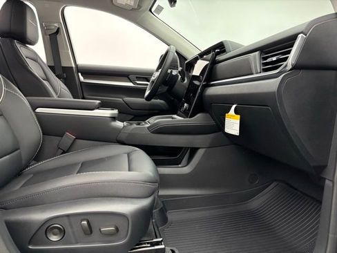 New 2026 GMC Terrain Denali w/ LPO, Floor Liner Package AWD/4WD image 32