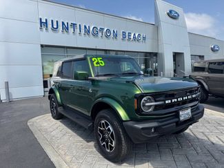 Used 2025 Ford Bronco Outer Banks AWD/4WD video 1