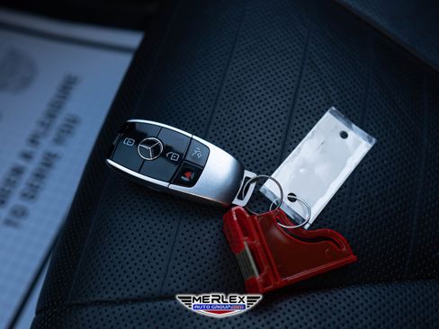 Used 2018 Mercedes-Benz S 560 Sedan w/ AMG Line Exterior image 55