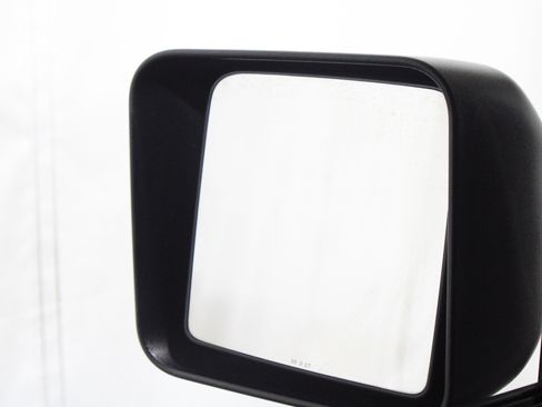 Used 2018 Jeep Wrangler Unlimited Sport image 13