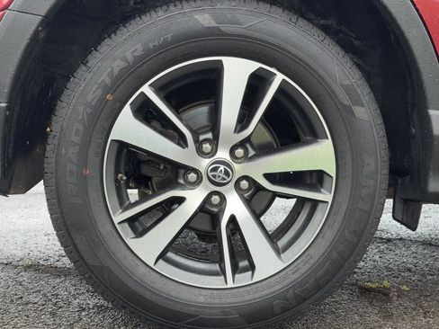 Used 2018 Toyota RAV4 XLE w/ Plus Extra Value Package AWD/4WD image 34