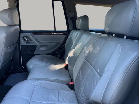 Used 2002 Jeep Grand Cherokee Overland image 21