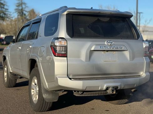 Used 2015 Toyota 4Runner SR5 image 3