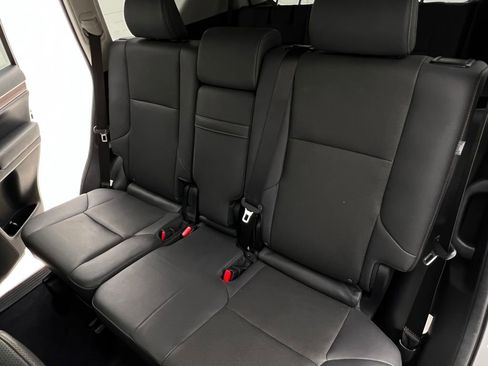 Used 2019 Lexus GX 460 image 20