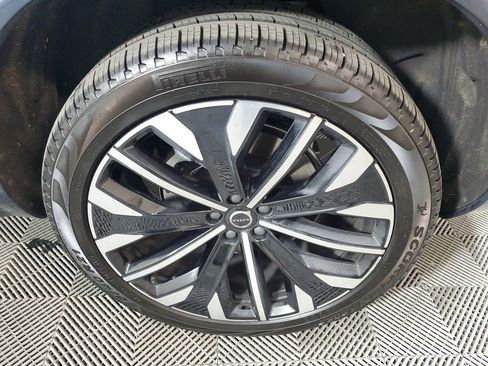 Certified 2026 Volvo XC90 B6 Plus w/ Protection Package Premier AWD/4WD image 13