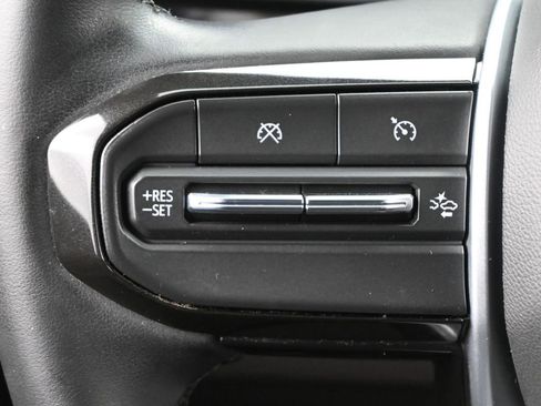 Used 2024 Chevrolet Colorado LT w/ LT Convenience Package image 6