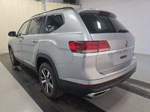 Used 2022 Volkswagen Atlas SE FWD image 6