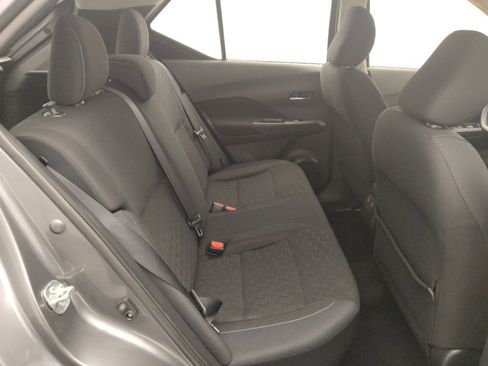Used 2022 Nissan Kicks SV FWD image 19