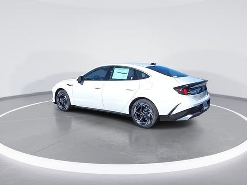 New 2026 Hyundai Sonata SEL FWD image 6