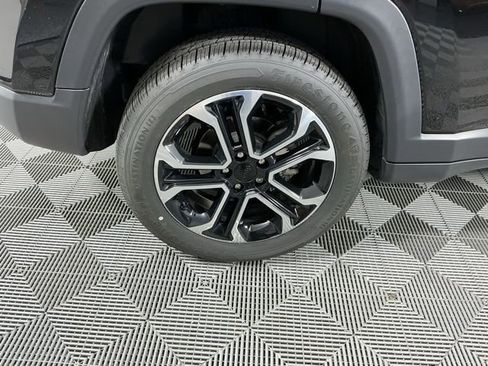 Used 2023 Jeep Compass Limited w/ Sun and Sound Group AWD/4WD image 18