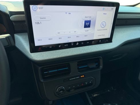 Used 2025 Ford Maverick XLT w/ XLT Luxury Package image 12