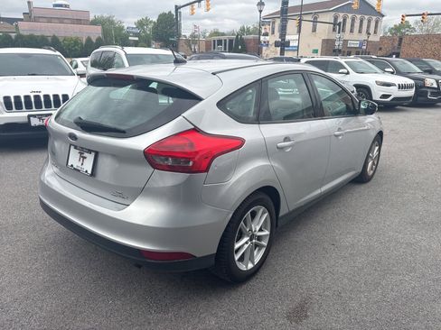 Used 2015 Ford Focus SE FWD image 5