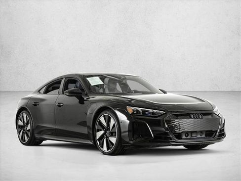 Used 2023 Audi e-tron GT Prestige w/ Prestige Package image 3