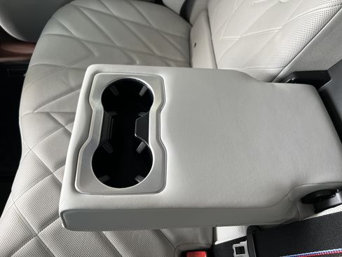 Used 2024 BMW XM AWD/4WD image 44