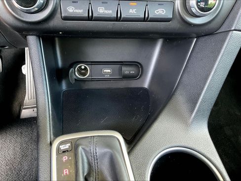 Used 2020 Kia Sportage LX FWD image 15