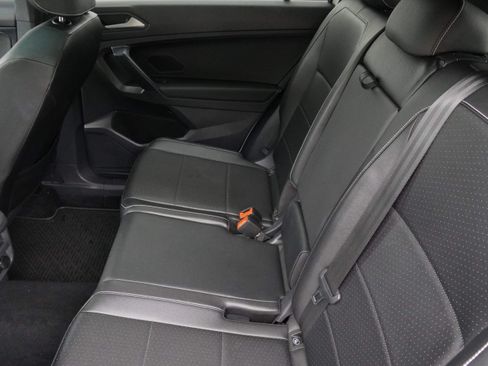Used 2021 Volkswagen Tiguan SE R-Line AWD/4WD image 37