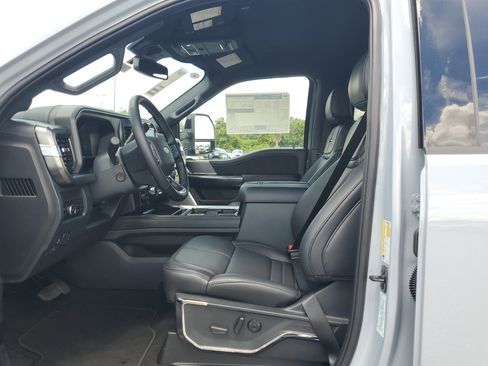 New 2026 Ford F250 Platinum image 17
