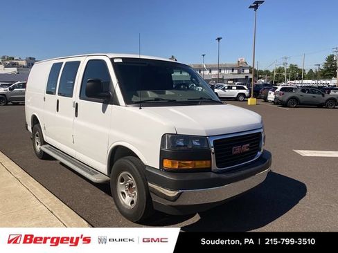 Used 2022 GMC Savana 2500 w/ Driver Convenience Package RWD image 15