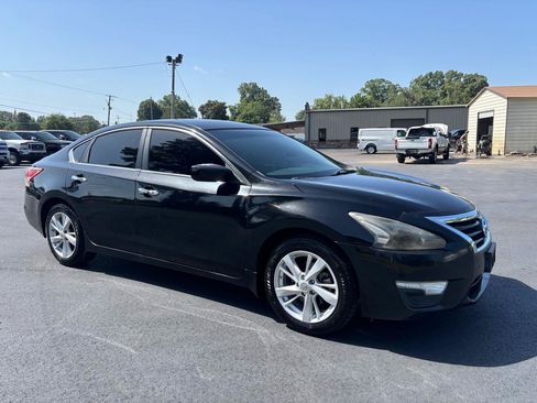 Used 2013 Nissan Altima 2.5 SV FWD image 3