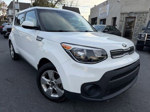 Used 2019 Kia Soul FWD image 3