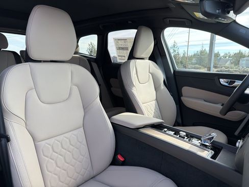 New 2026 Volvo XC60 B5 Plus w/ Protection Package Premier image 26