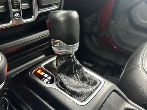 Used 2021 Jeep Wrangler Unlimited Sahara image 22