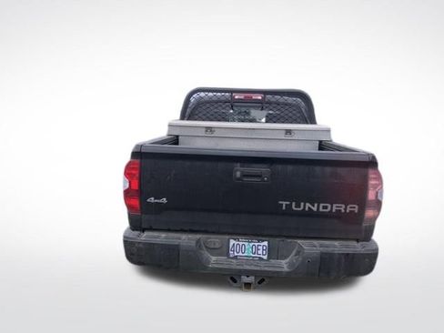 Used 2015 Toyota Tundra Platinum image 9