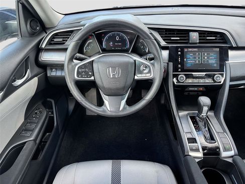 Used 2018 Honda Civic EX image 26