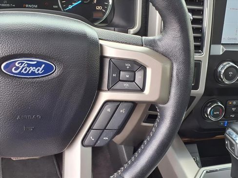 Used 2020 Ford F150 Lariat image 6