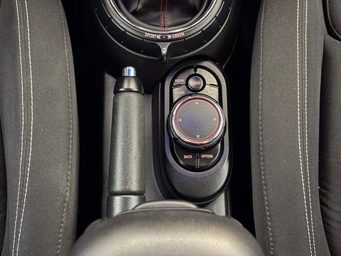 Used 2015 MINI Cooper S FWD image 30