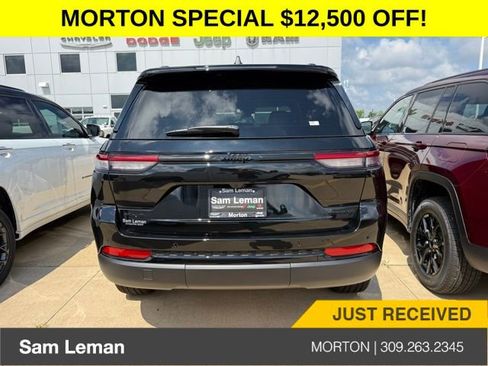 New 2025 Jeep Grand Cherokee Limited w/ Black Appearance Package image 11