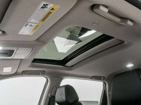 Used 2024 Honda CR-V EX-L image 11