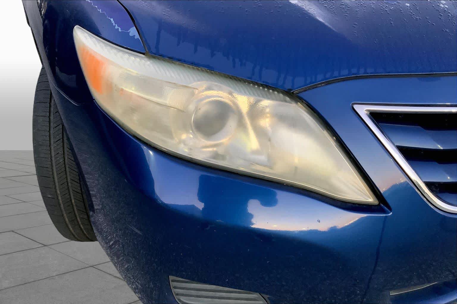 Used 2010 Toyota Camry LE FWD image 20