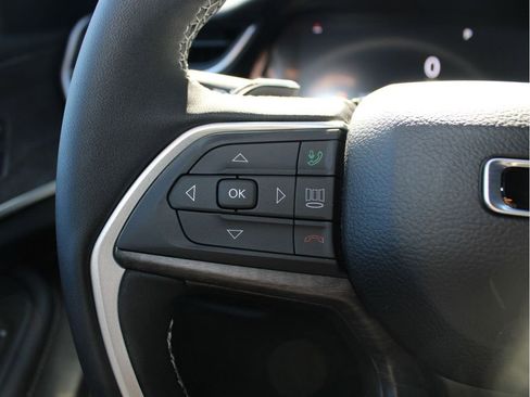 New 2025 Jeep Grand Cherokee Limited w/ Luxury Tech Group II image 14