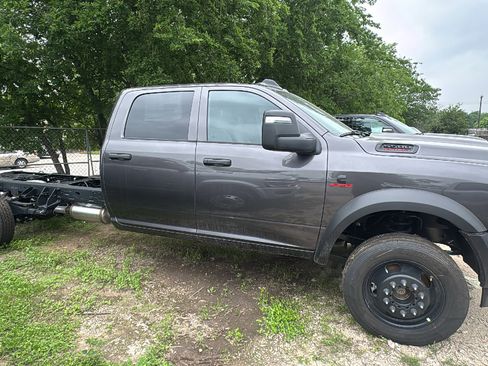 New 2026 RAM 5500 Tradesman AWD/4WD image 4