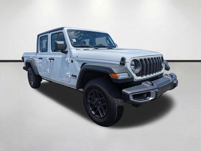 Used 2025 Jeep Gladiator Sport
