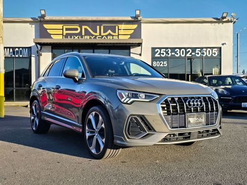 Used 2019 Audi Q3 2.0T Premium Plus w/ Premium Plus Package image 3