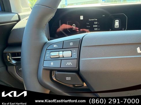 New 2026 Kia Sportage SX FWD image 33
