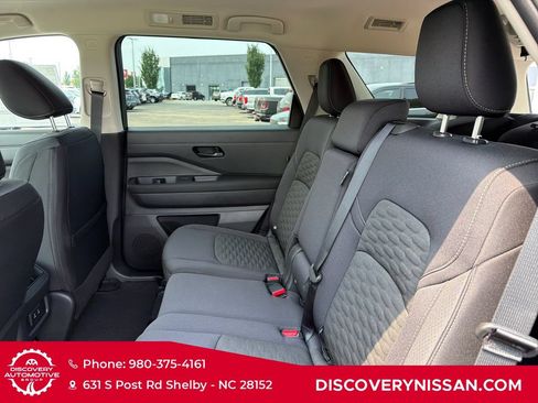 New 2026 Nissan Pathfinder SV w/ Cargo Package FWD image 29
