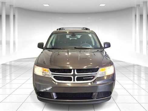 Used 2019 Dodge Journey SE image 5