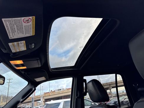 Used 2017 Ford Expedition Max Platinum image 21