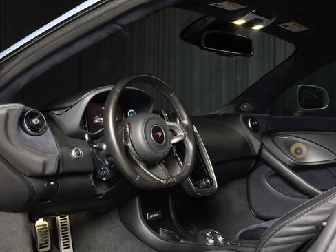 Used 2017 McLaren 570S Coupe RWD image 15