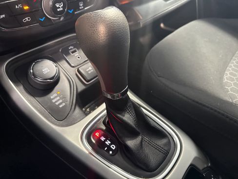 Used 2019 Jeep Compass Sport w/ Tech Group image 25