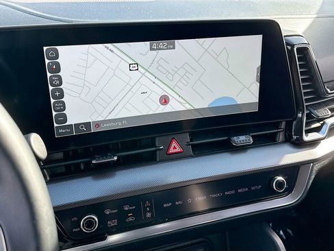 Certified 2023 Kia Sportage SX image 13