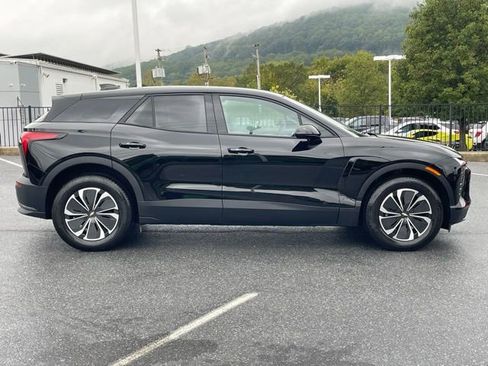 New 2026 Chevrolet Blazer EV LT image 8