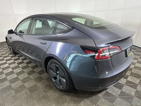 Used 2023 Tesla Model 3 Standard Range RWD image 4