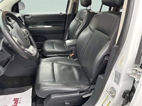 Used 2016 Jeep Compass 4WD image 23